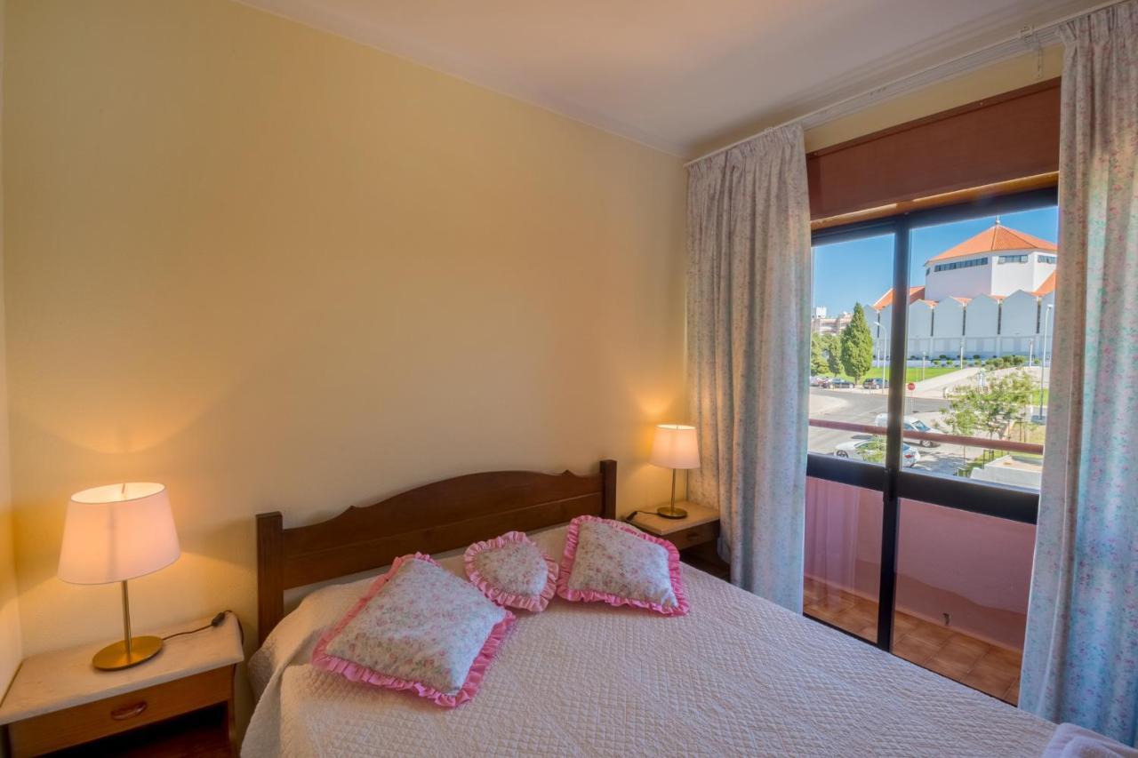 Apartamento Sao Pedro Do Mar Quarteira Eksteriør bilde